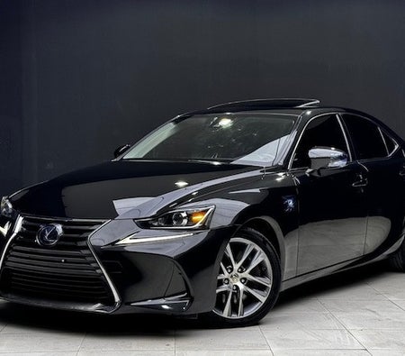 Lexus IS 300  2019, photo 2 of 4