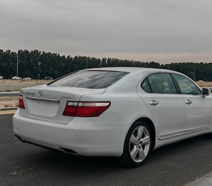 Lexus LS 460L 2009, photo 3 of 4