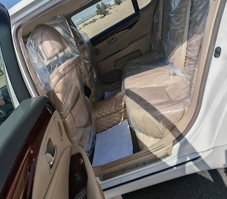 Lexus LS 460L 2011, photo 3 of 4