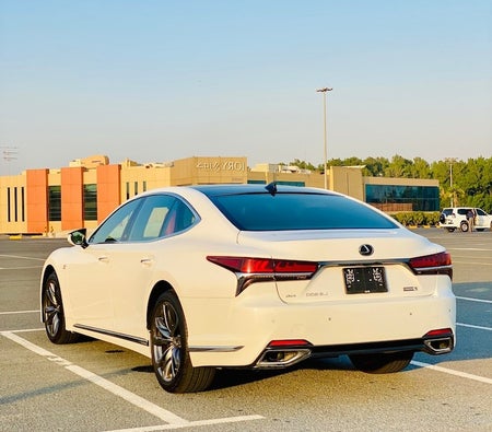 White Lexus LS 500 2018
