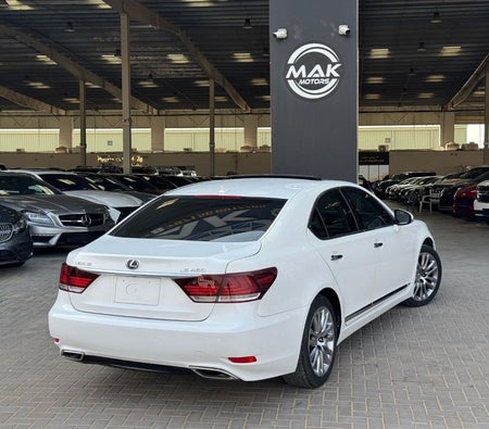 Lexus LS460  2013, photo 3 of 4