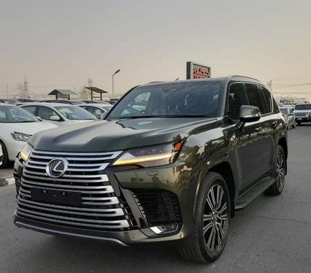Lexus LX 500 2025, photo 2 of 4