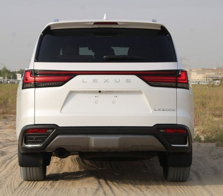 Lexus LX 500 2025, photo 2 of 4