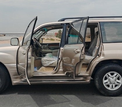 Lexus LX 470 1998, photo 4 of 4