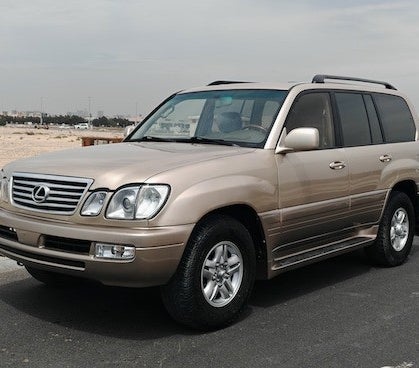 Lexus LX 470 1998, photo 2 of 4