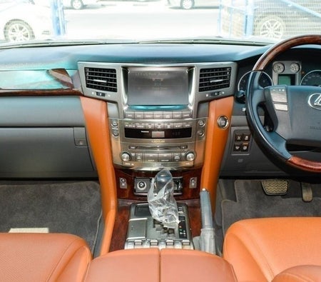 Black Lexus LX570 2008