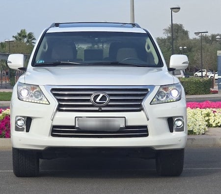 Lexus LX570 Signature 2014, photo 2 of 4