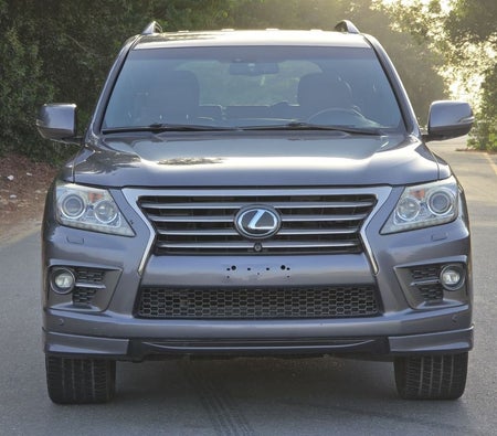 Lexus LX570 2014, photo 2 of 4