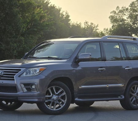 Lexus LX570 2014, photo 3 of 4