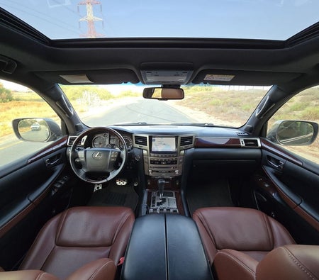 Lexus LX570 2014, photo 4 of 4