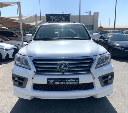 Lexus LX570 2015, photo 2 of 4