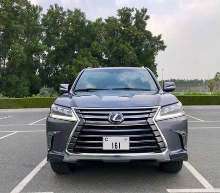 Lexus LX570 2017, photo 2 of 4