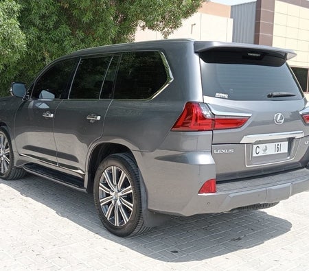 Lexus LX570 2017, photo 2 of 4