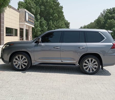 Lexus LX570 2017, photo 3 of 4