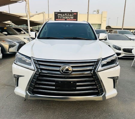 Lexus LX570 2020, photo 2 of 4
