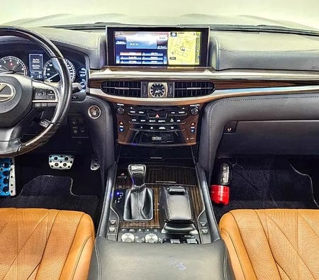 Lexus LX570 Signature Black Edition 2021, photo 3 of 4