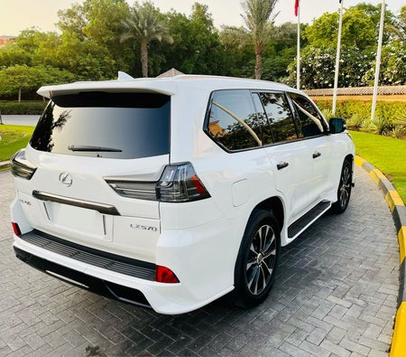 Lexus LX570 2021