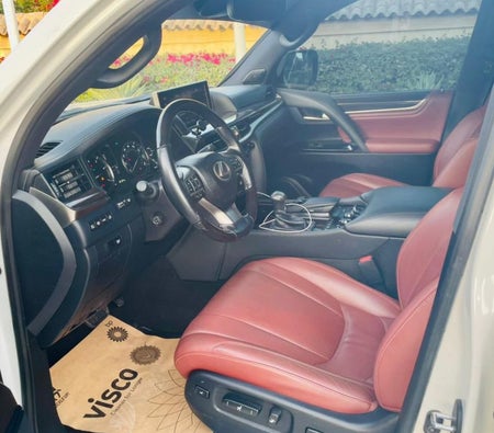 Lexus LX570 2021