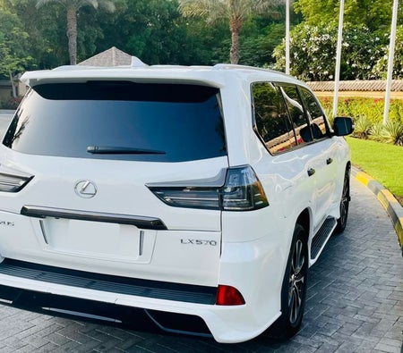 Lexus LX570 2021