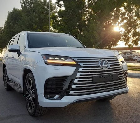 Lexus LX600 2025, photo 3 of 4
