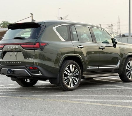 Lexus LX600 2025, photo 3 of 4