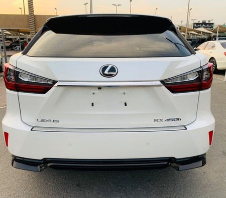 White Lexus RX450h 2019