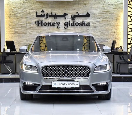 Silver Lincoln Continental Premiere 2020 Silver Lincoln Continental Premiere 2020