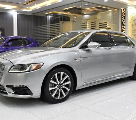 Silver Lincoln Continental Premiere 2020 Silver Lincoln Continental Premiere 2020
