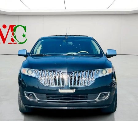 Lincoln MKS 2011, photo 3 of 4