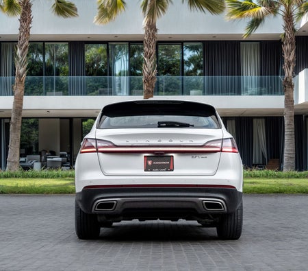 White Lincoln Nautilus Reserve 2020