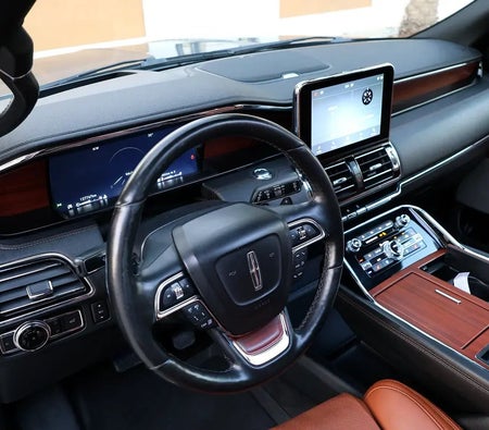 Lincoln Navigator Presidential 2021, photo 3 of 4