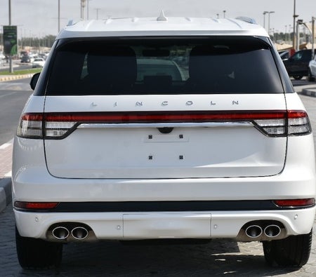 White Lincoln Aviator 2023
