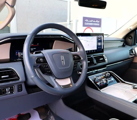 Lincoln Navigator Presidential 2023, photo 4 of 4