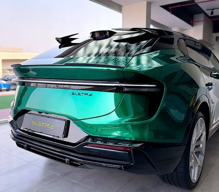 Green Lotus Eletre S 2025