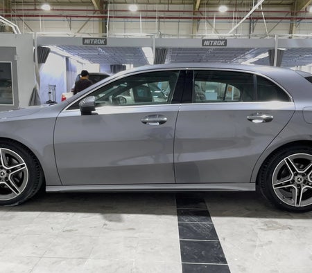 gris Mercedes Benz A200 AMG LINE 2022