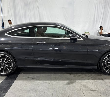 Grau Mercedes Benz C200 Premium 2023 Grau Mercedes Benz C200 Premium 2023