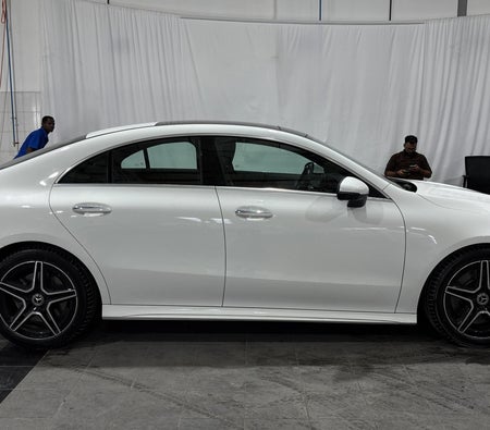 White Mercedes Benz CLA 250 AMG PREMIUM PLUS 4MATIC 2024 White Mercedes Benz CLA 250 AMG PREMIUM PLUS 4MATIC 2024
