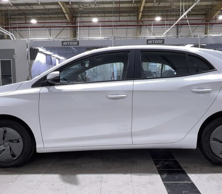 White MG 3 STD 2025