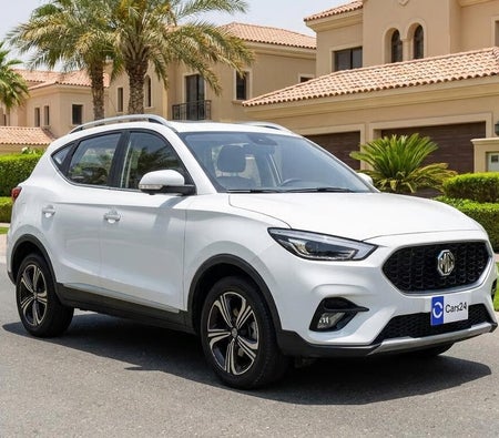 أبيض إم جي ZS Luxury 2025 أبيض إم جي ZS Luxury 2025