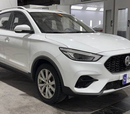 أبيض إم جي ZS STD 2025 أبيض إم جي ZS STD 2025