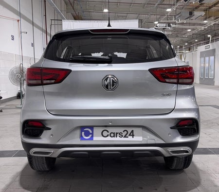 فضي إم جي ZS STD 2024
