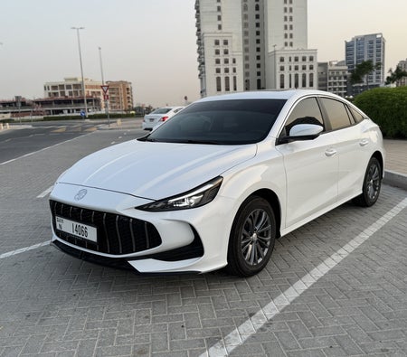 MG 5 Plus 2025