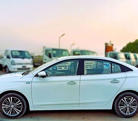 Blanc MG 5 2023