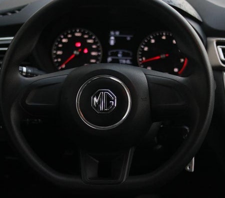 Silver MG 5 2023