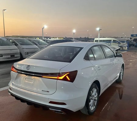 White MG 5 Luxury 2024