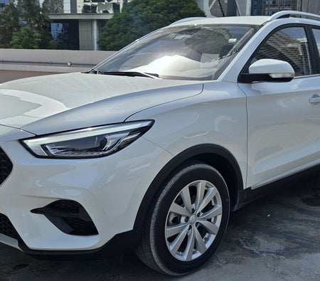 White MG ZS 2025