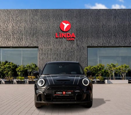 Mini Cooper S JCW 2024, photo 2 of 4