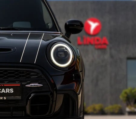 Mini Cooper S JCW 2024, photo 3 of 4