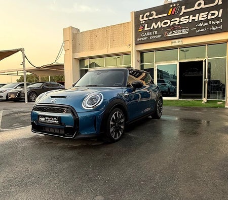 Mini Cooper S 2022, photo 2 of 4