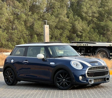 Mini Cooper Cooper S 2018, photo 2 of 4